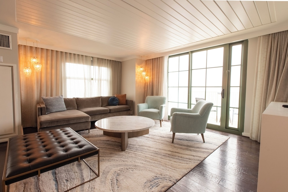 Suite, 1 King Bed