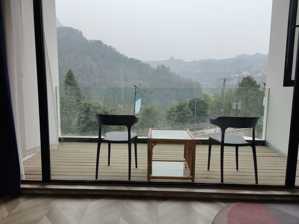 Elite Double Room, 1 King Bed photo 2
