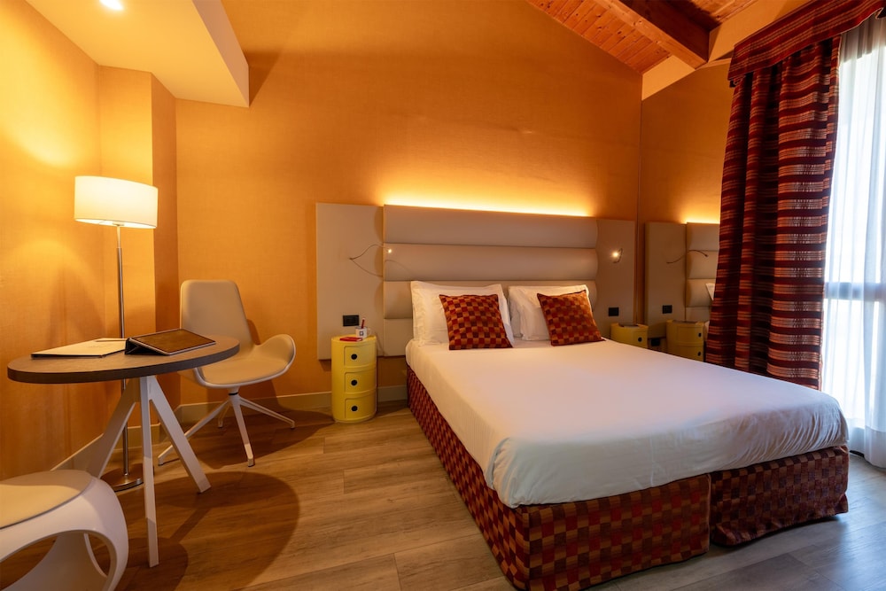 Superior Double Room, 1 Queen Bed - Photo 3
