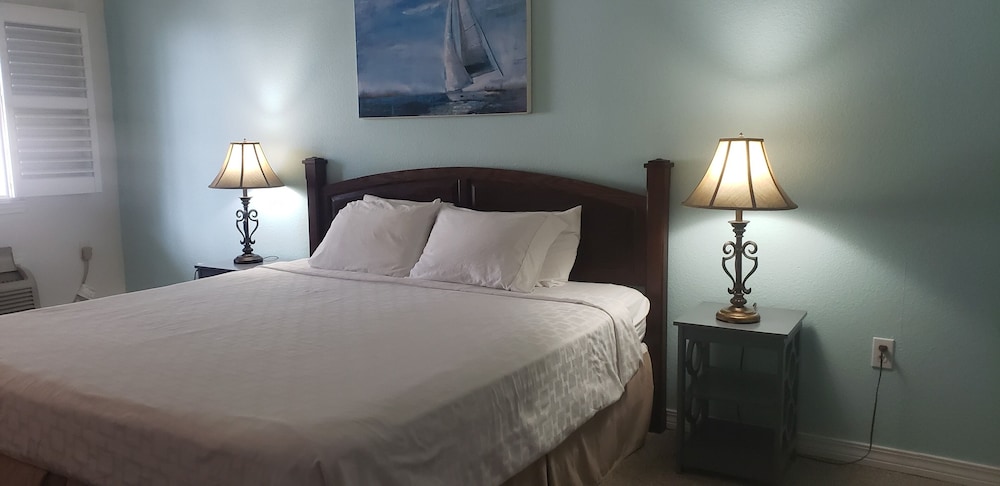 King Room Economy