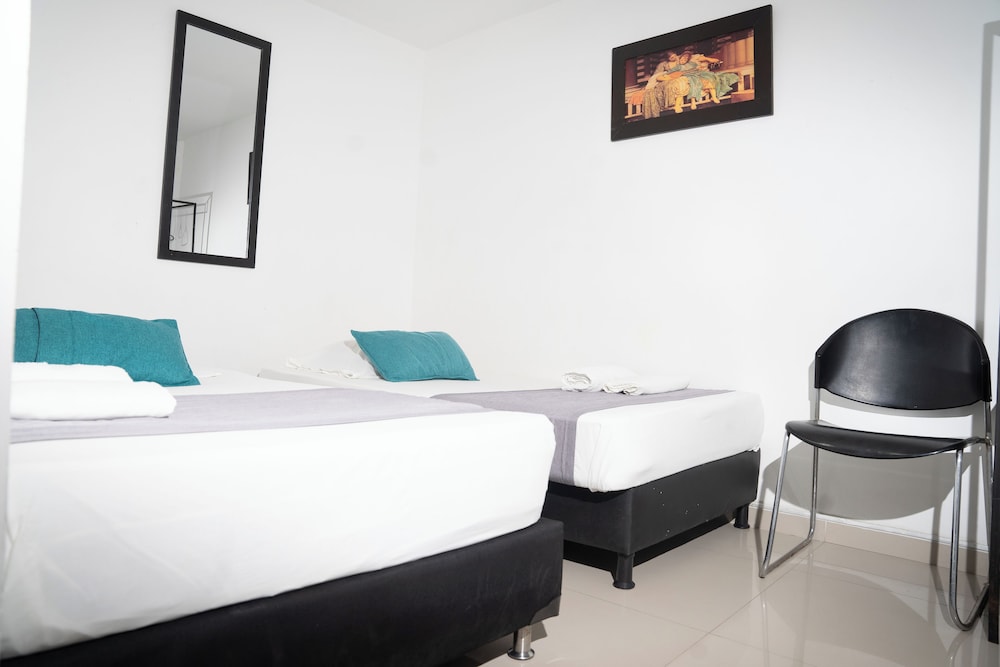 Standard Twin Room photo 2
