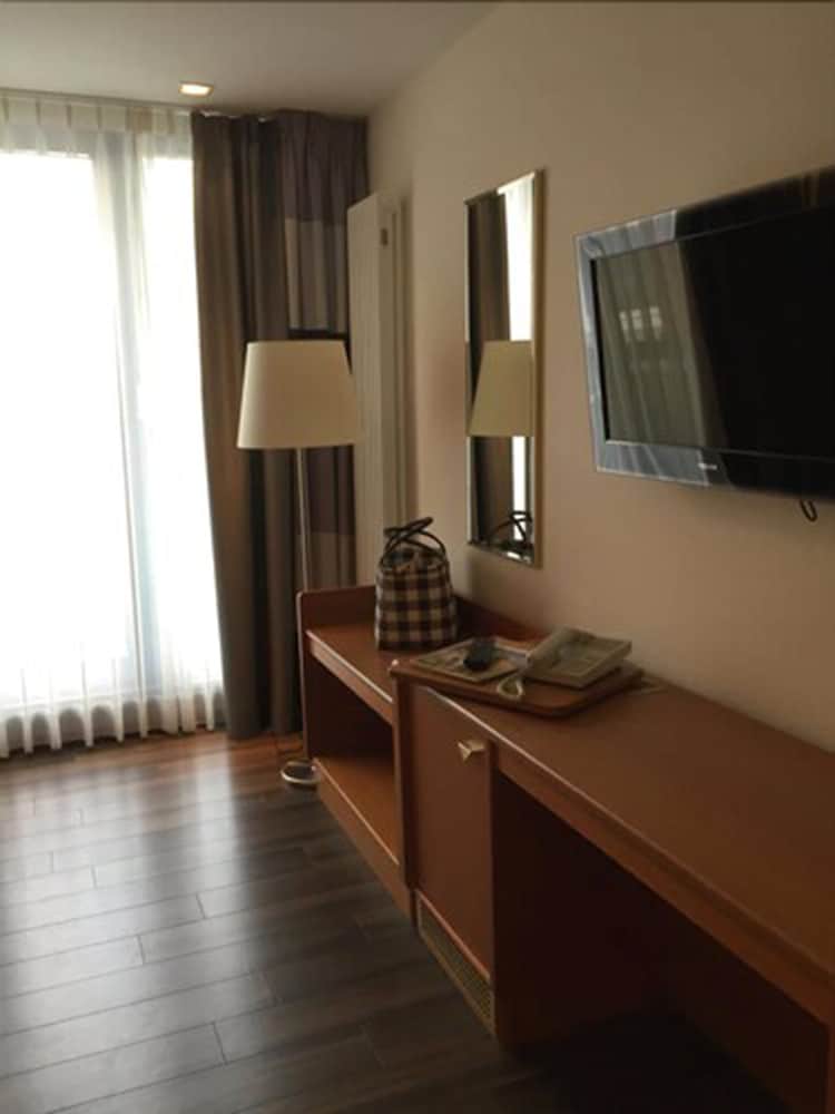 Classic Double Room photo 2