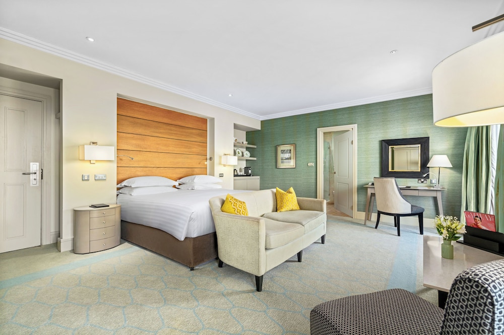 Level 5 Executive Floor Room with Sea View - Photo 3