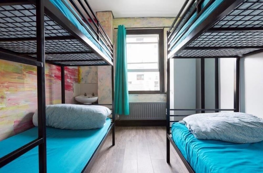 Bed in a Shared 4-bed Female Dormitory photo 3