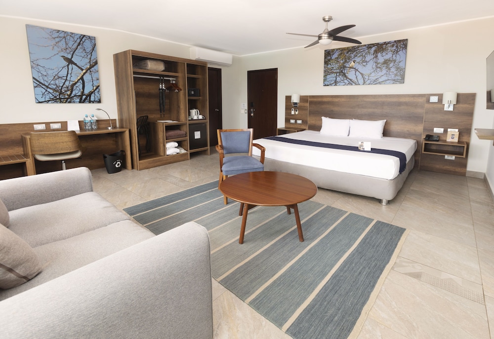Junior Suite, 1 King Bed
