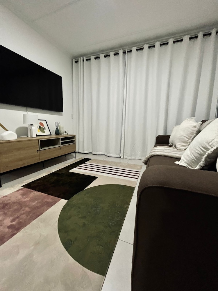 Classic Apartment photo 3