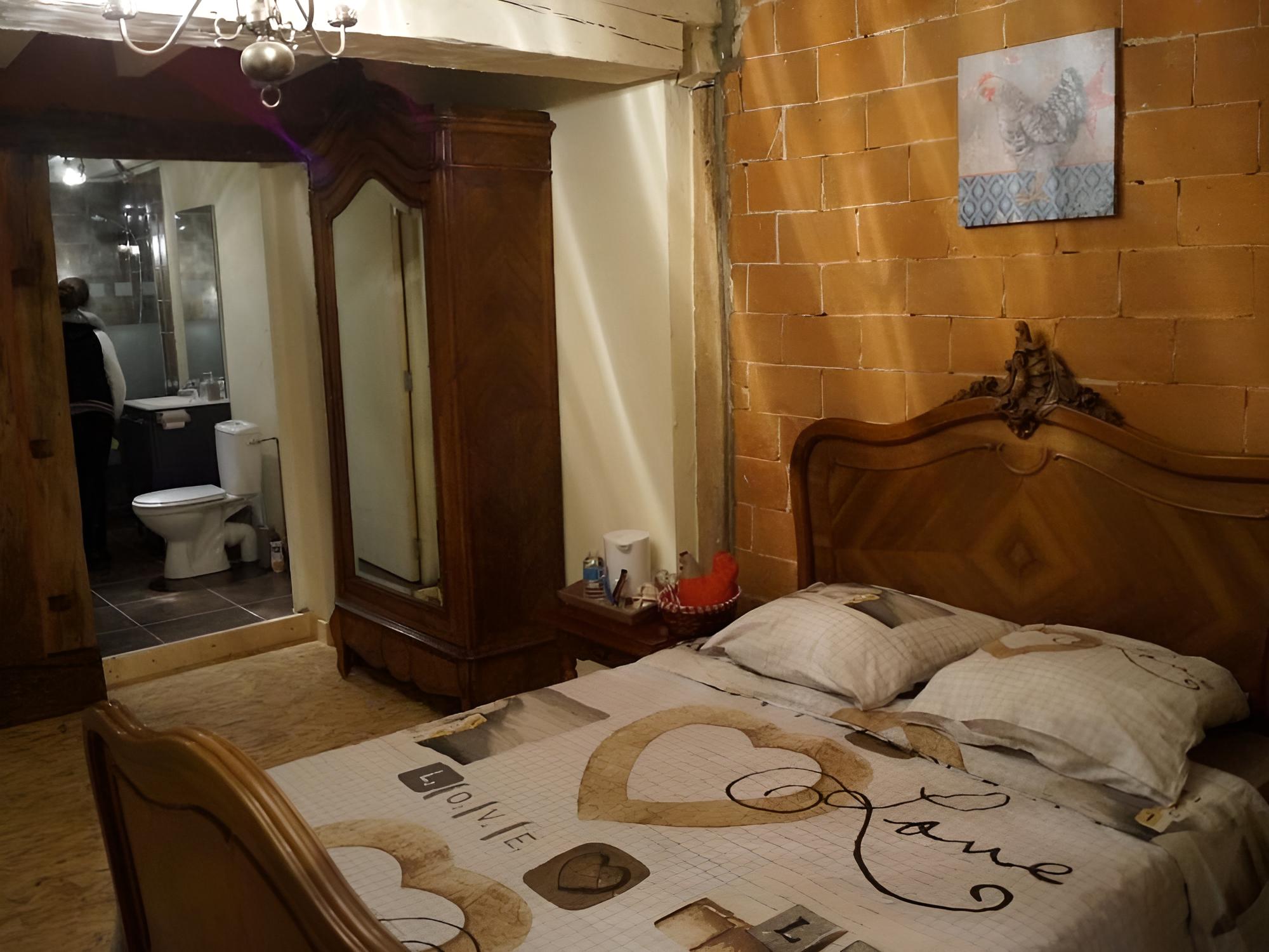 Classic Double Room, Private Bathroom (Blanche) photo 2