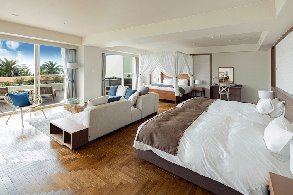 Executive Triple Room, Hot Tub, Non Smoking, Ocean View photo 1