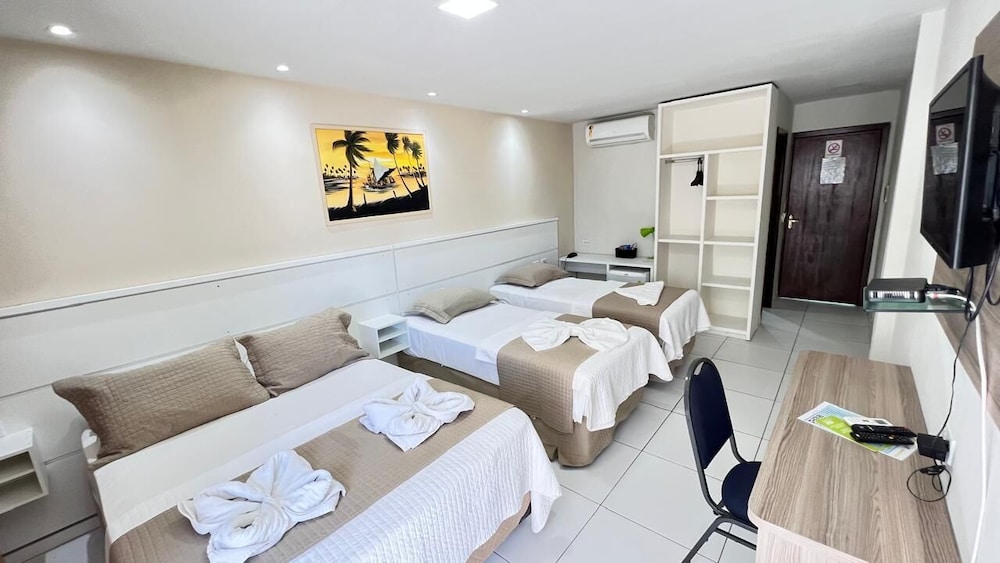 Quadruple Room, Partial Sea View photo 2