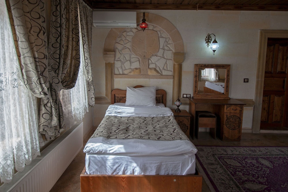 Luxury Room, Non Smoking, Mountain View photo 3