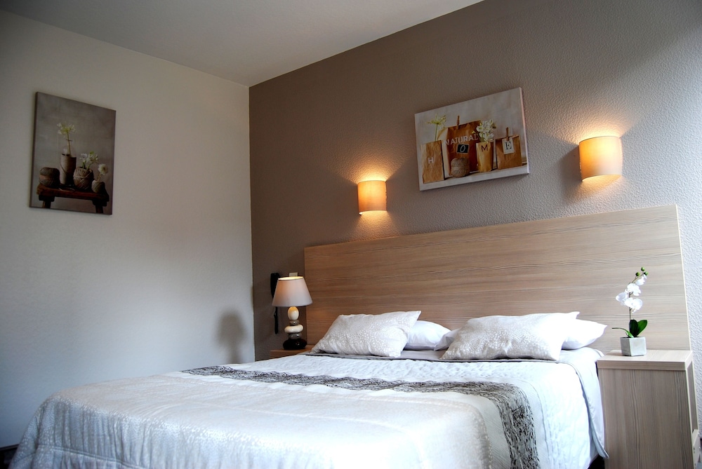 Standard Double Room photo 2