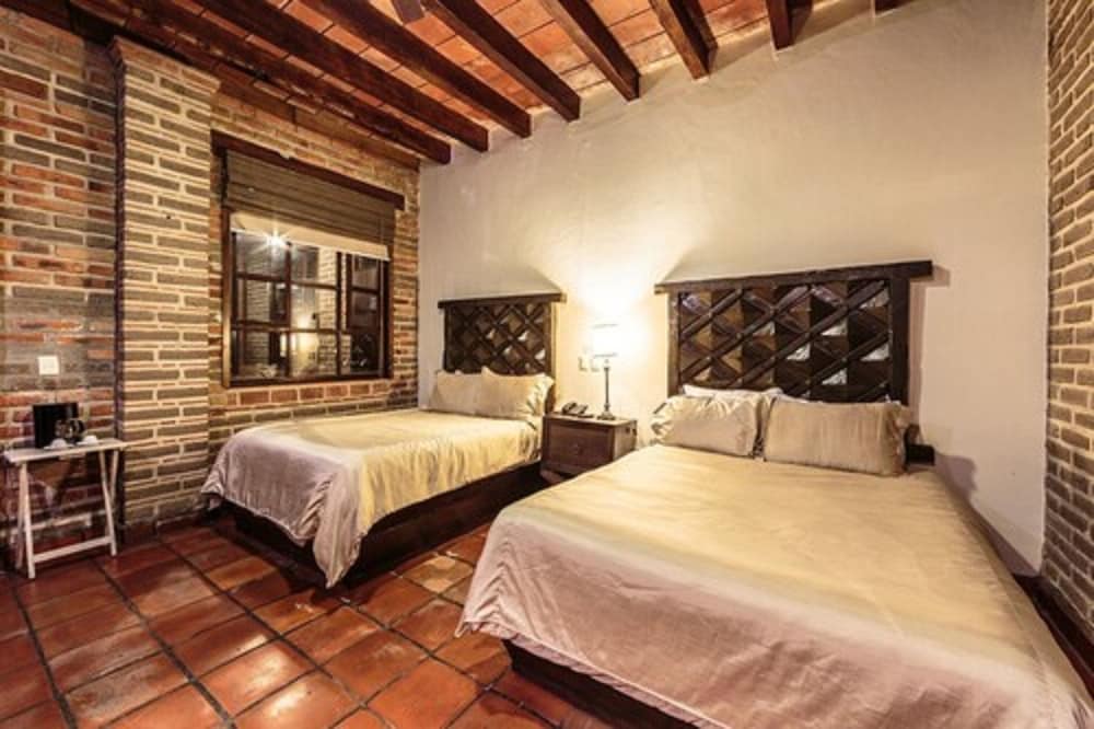 Standard Double Room with Garden View