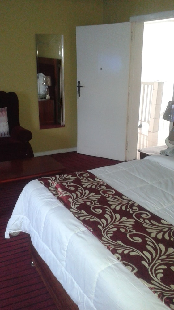 Standard Double Room photo 2