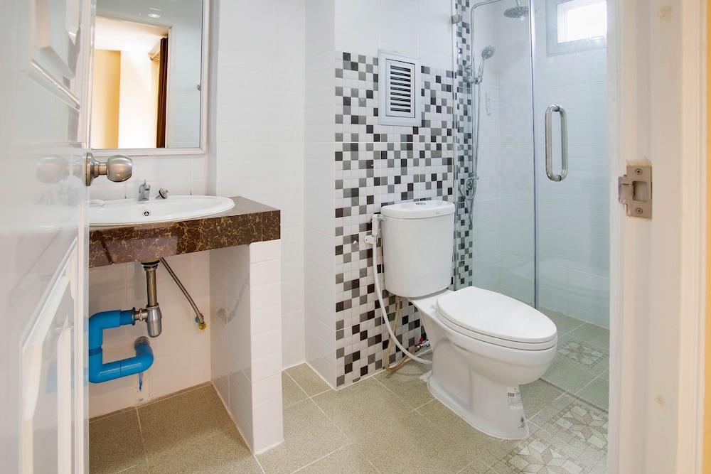 Standard Double Room - Photo 7