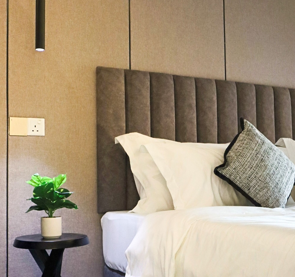 Deluxe Suite, 2 Bedrooms, Non Smoking, Kitchen - Photo 3