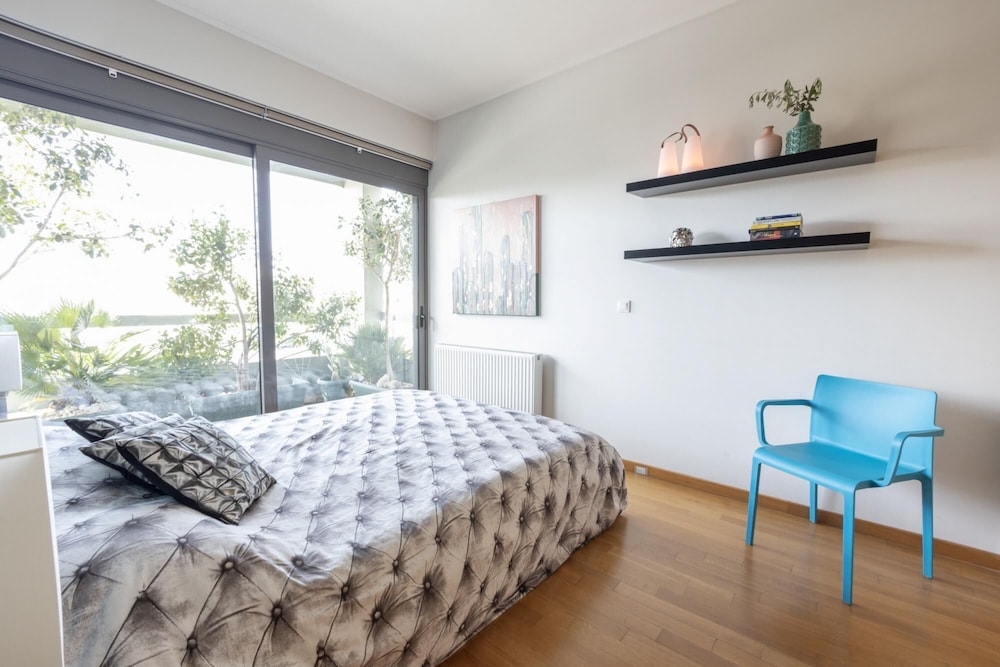 Apartment photo 2