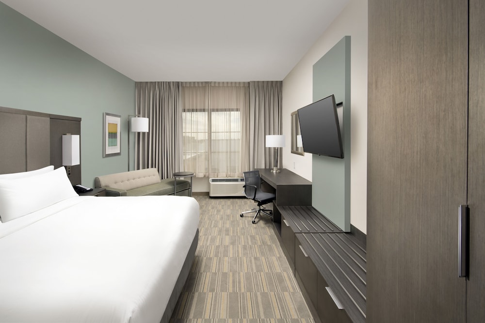 Standard Room, 1 King Bed (Communication)