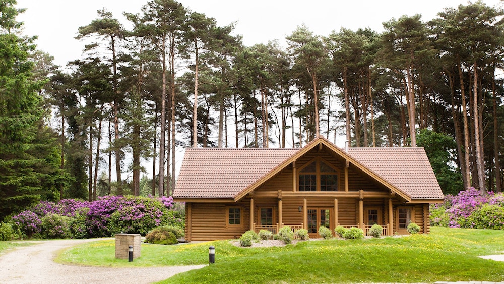 Signature Chalet, 3 Bedrooms, Accessible, Sauna photo 1