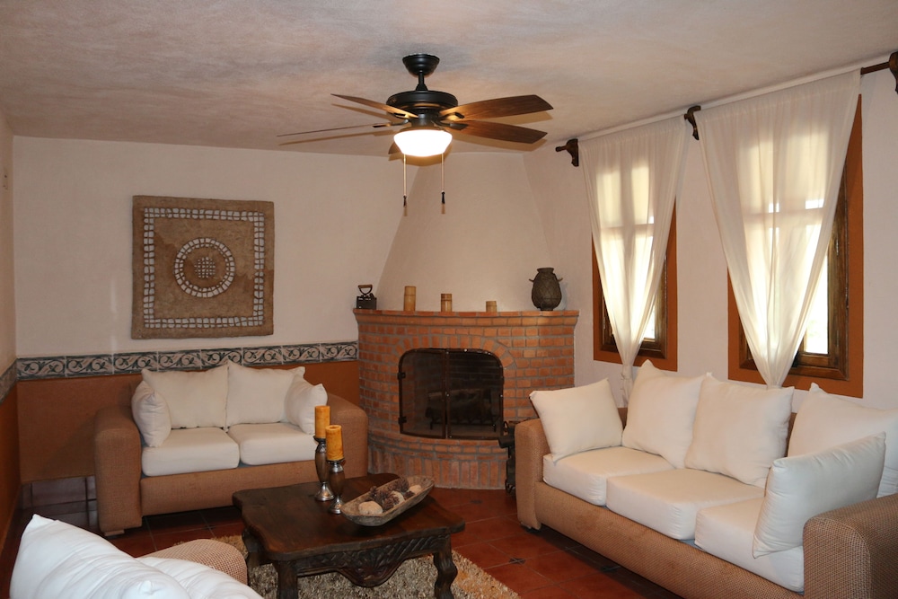 Signature Apartment, 2 Bedrooms, Kitchen, Courtyard Area photo 1