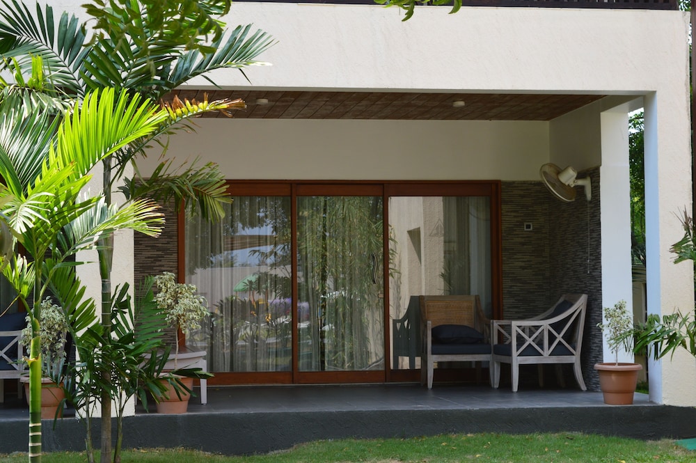 Suite, 1 Queen Bed (Garden Bungalow)