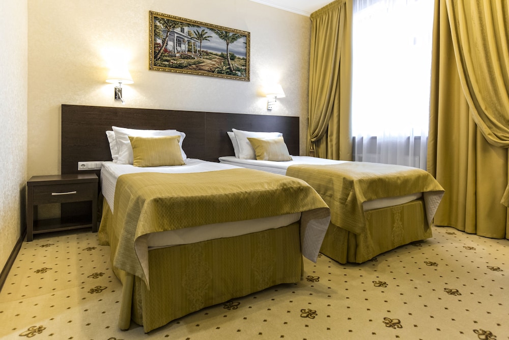 Standard Double or Twin Room photo 1