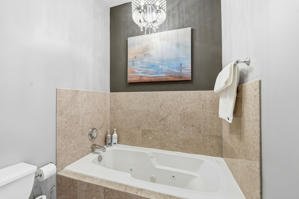 Standard Room, 2 Queen Beds photo 3