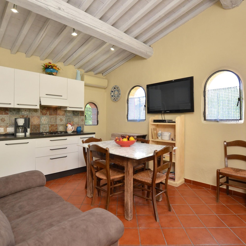 Villa photo 3