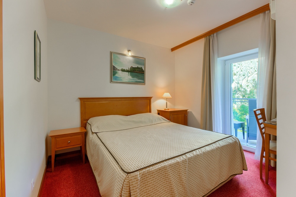 Economy Double Room, Balcony, River View - Photo 1
