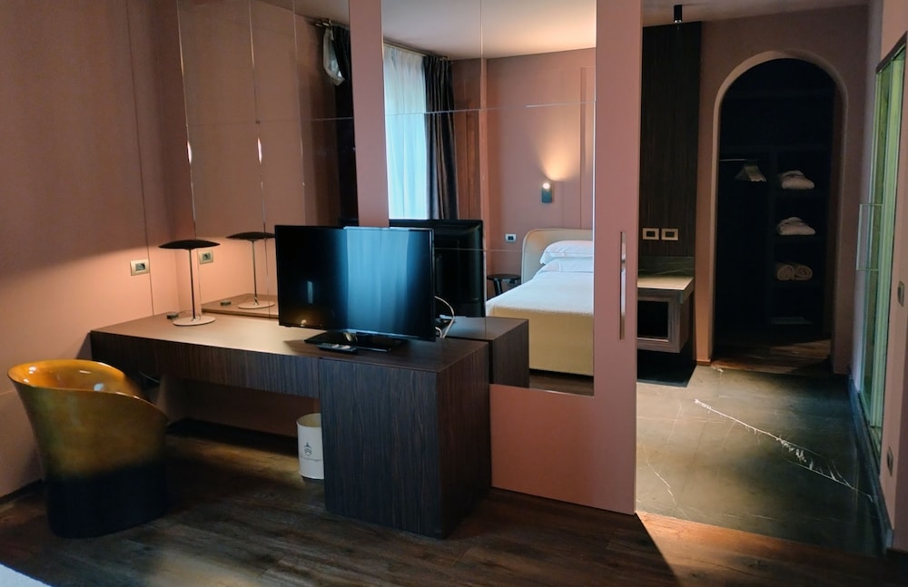 Deluxe Studio Suite, 1 Bedroom (SPA Access Included) photo 3