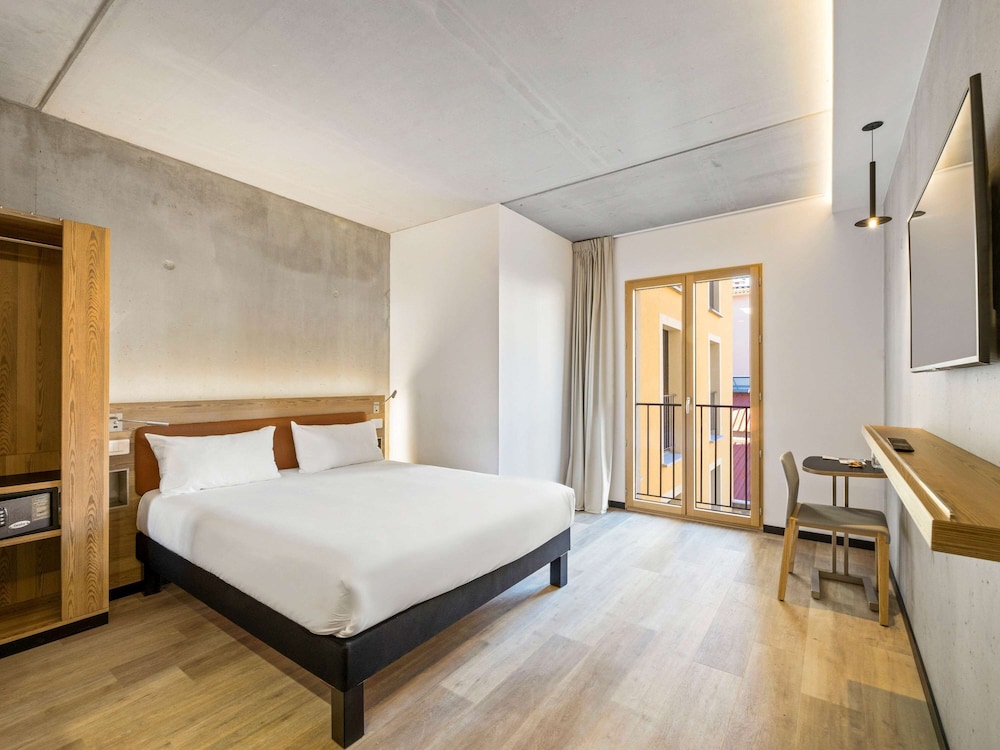 Standard Room, 1 Double Bed - Photo 13