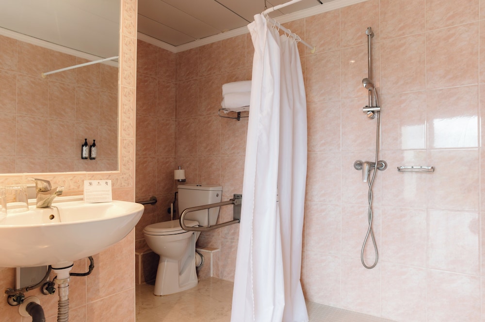 Triple Room - Photo 6