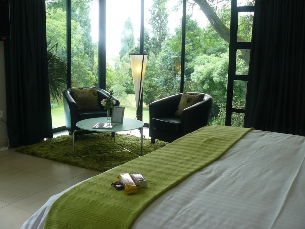 Luxury Suite photo 2