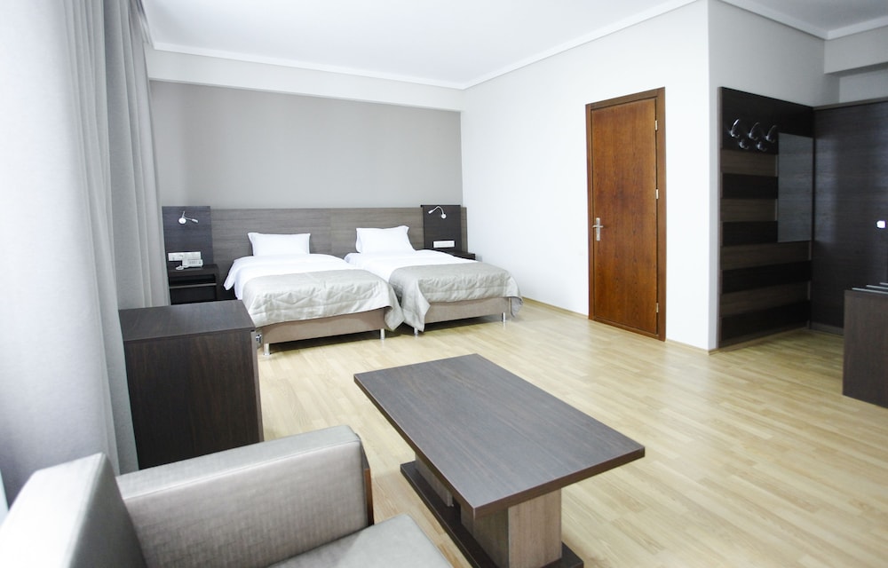 Deluxe Twin Room photo 3