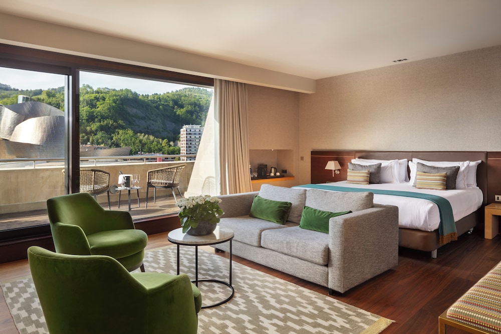 Studio Suite with Terrace - Photo 3