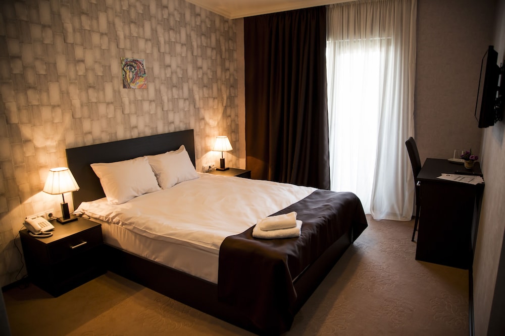Comfort Double Room, 1 Double Bed, Balcony, Courtyard View