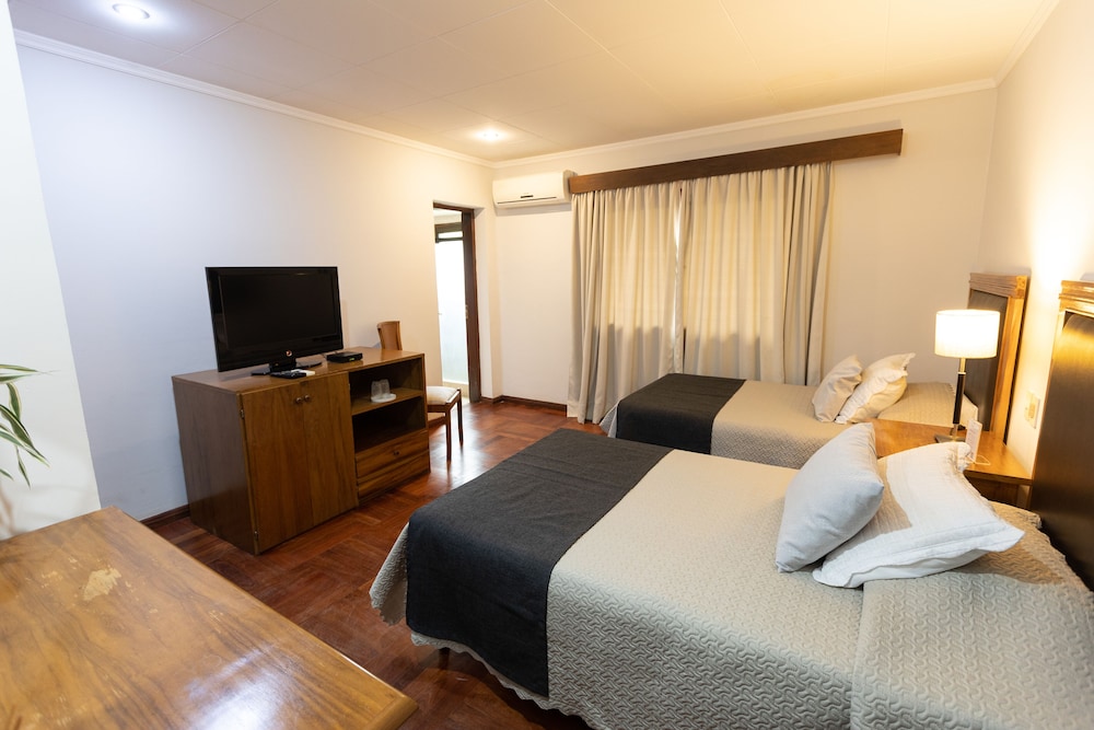 Standard Double or Twin Room photo 1
