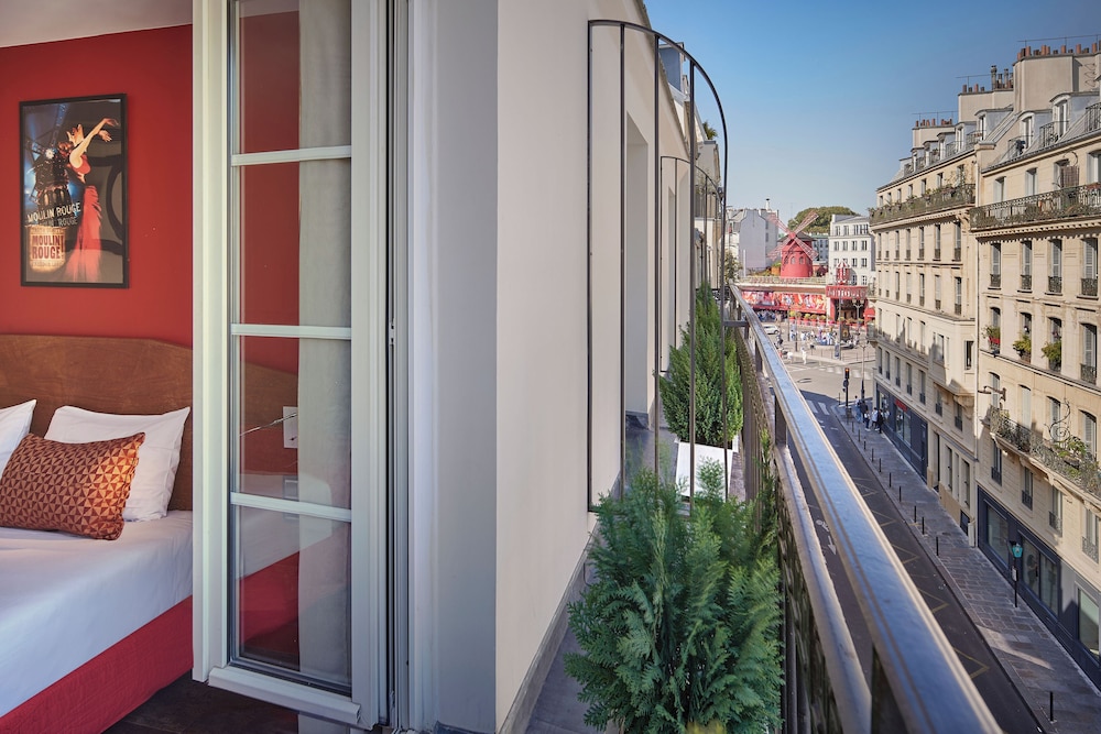 Classic Double Room, Balcony, Moulin Rouge view