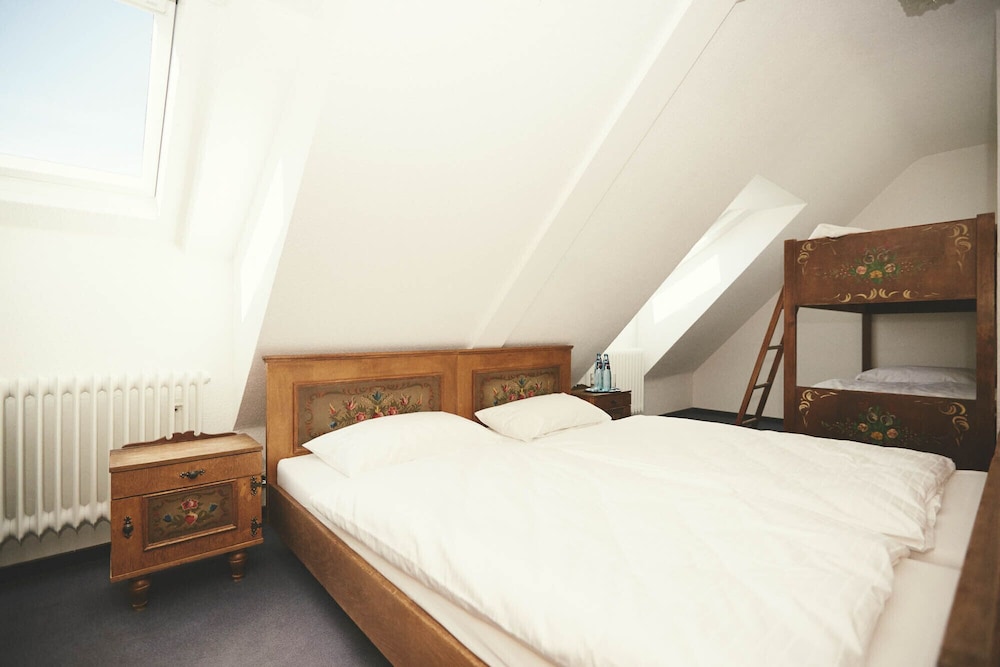 Basic Quadruple Room photo 1