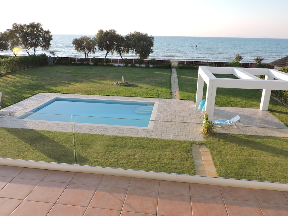 Deluxe Villa photo 3