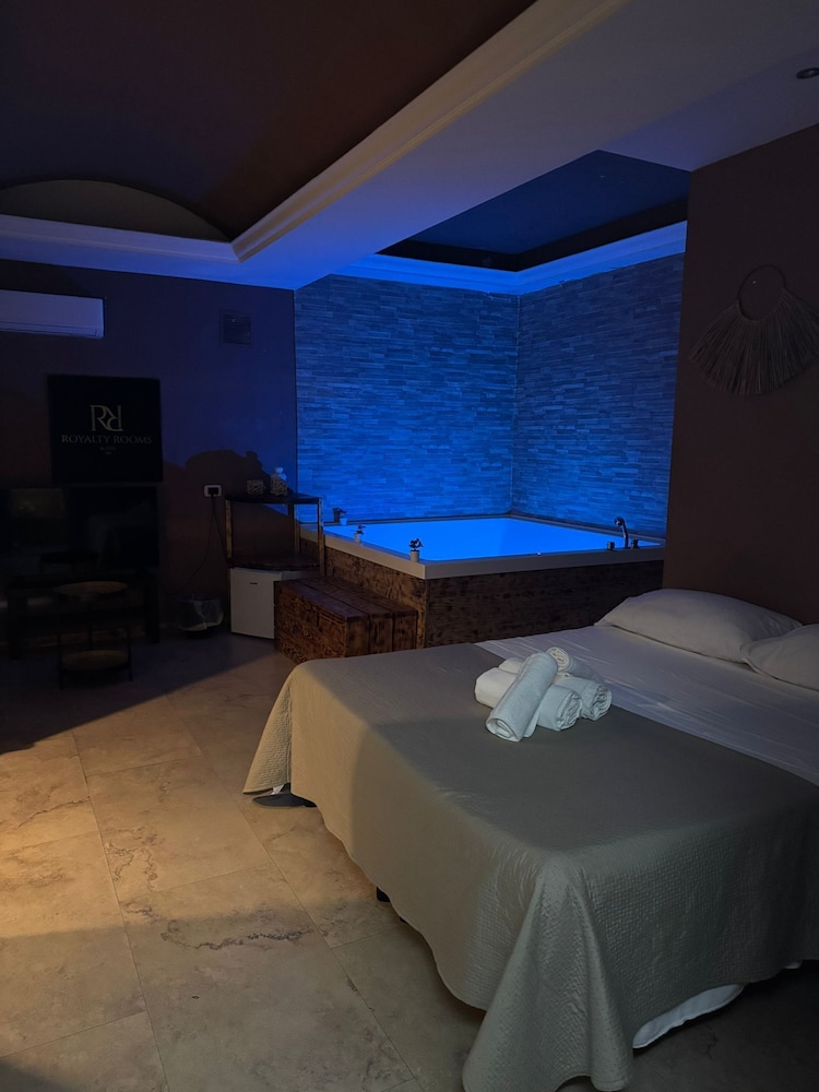 Royal Room, 1 Bedroom