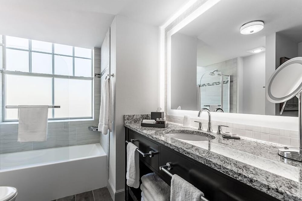 Luxury Suite, 2 Bedrooms photo 2