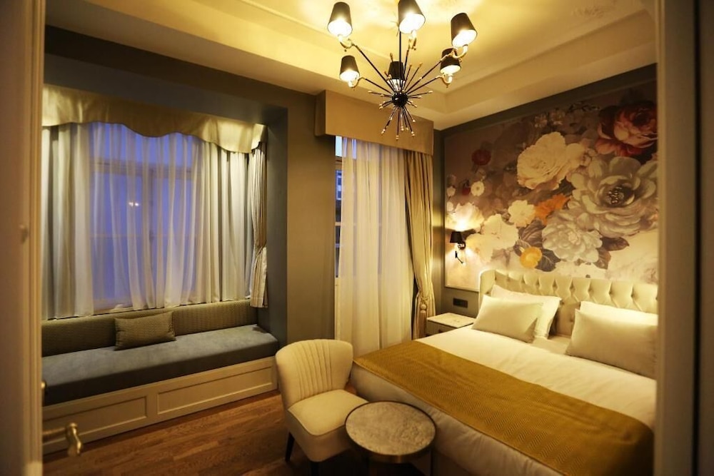 Deluxe Double Room, Non Smoking, City View photo 2