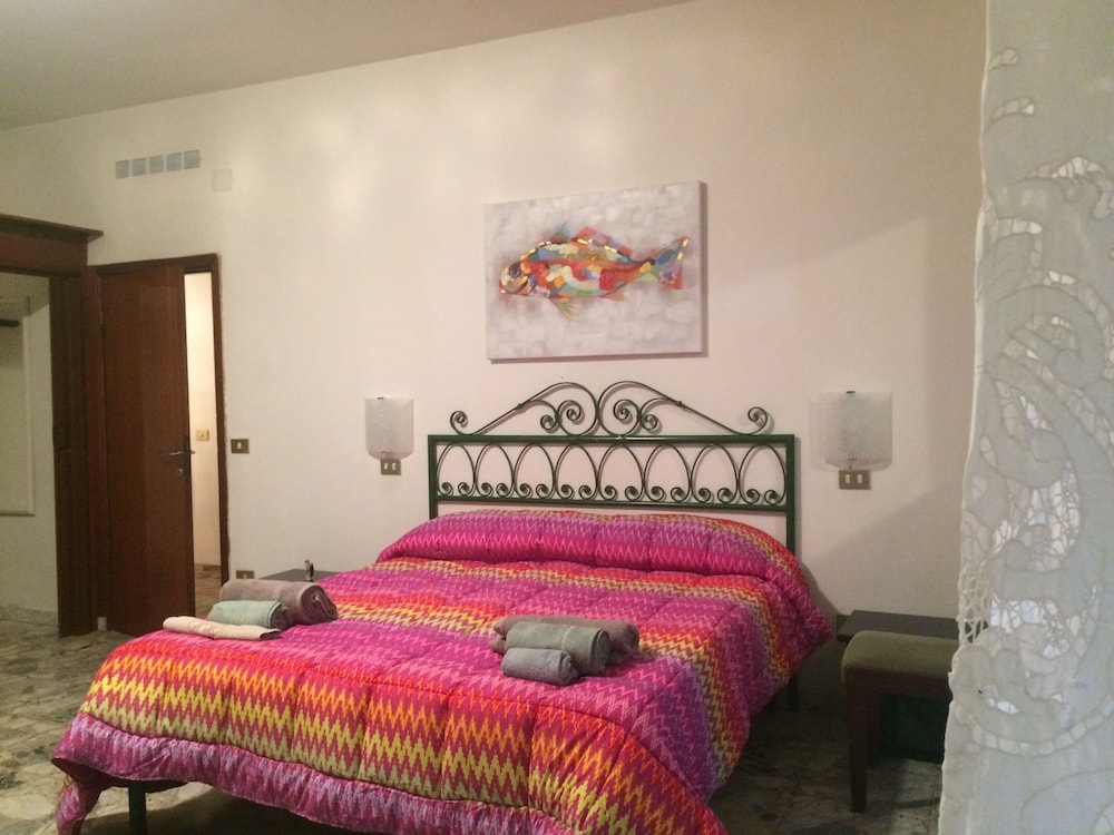 Double Or Twin Room, Private Bathroom (External) photo 2