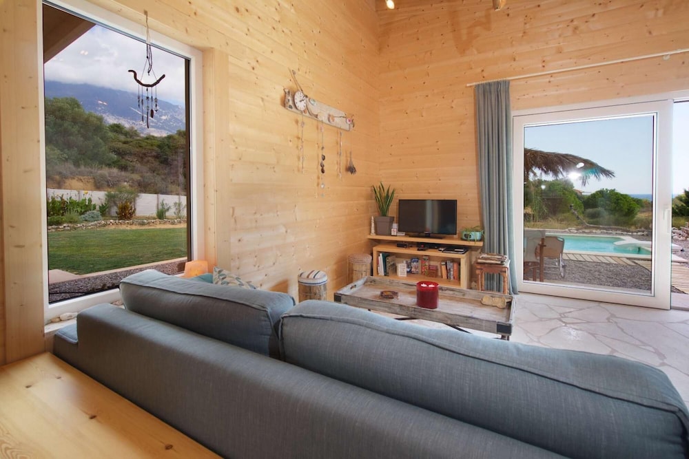 Villa, Smoking