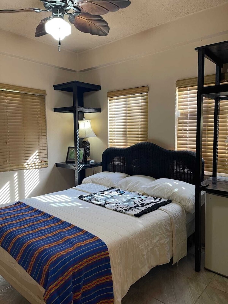 Standard Double Room, 1 Queen Bed (Sand) photo 2