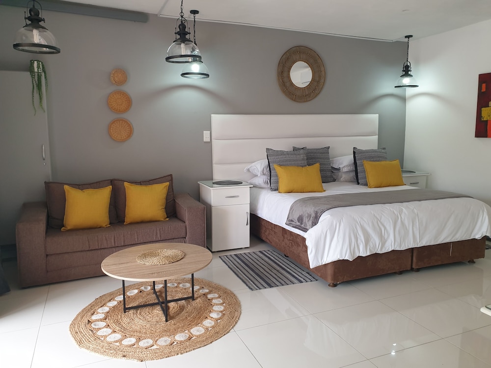Exclusive Studio Suite, 1 Bedroom, Accessible, Kitchen photo 1