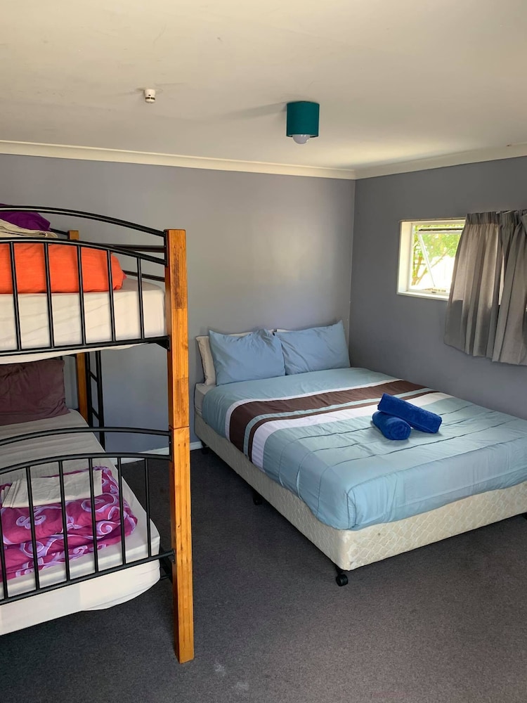 Family Room, 1 Bedroom photo 1