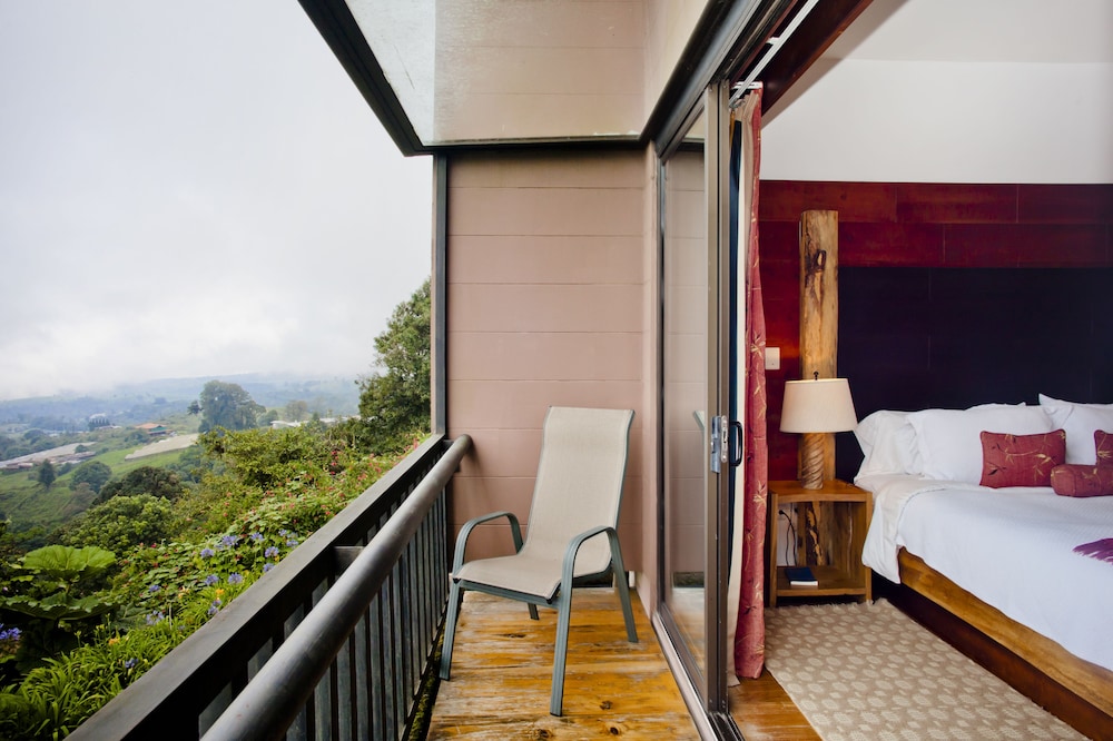 Superior Room, Balcony, Mountain View (Oriole) photo 3