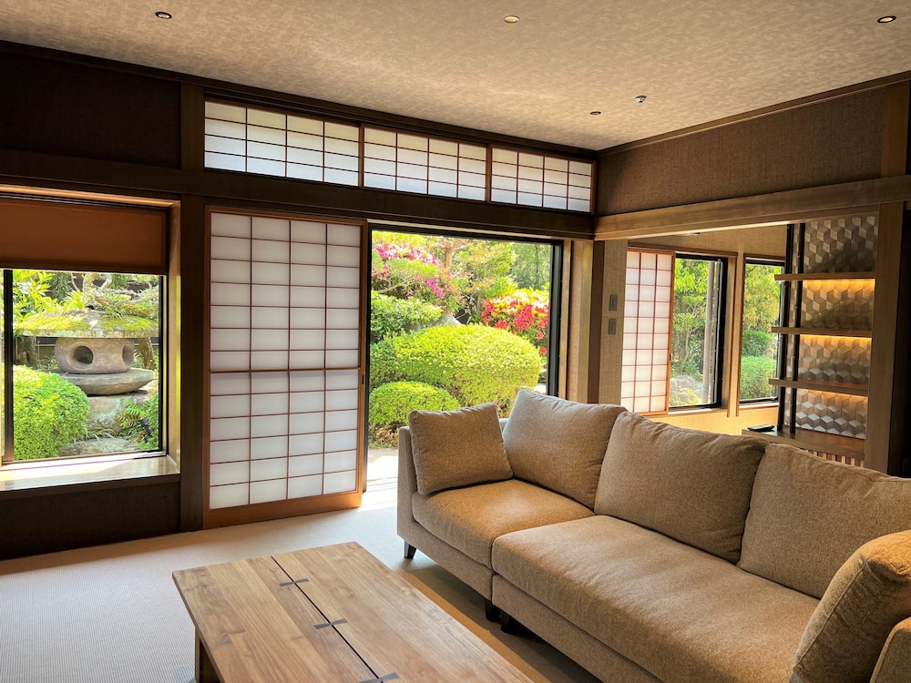 Premium Suite Japanese Western Style Room, Garden View, Non Smoking