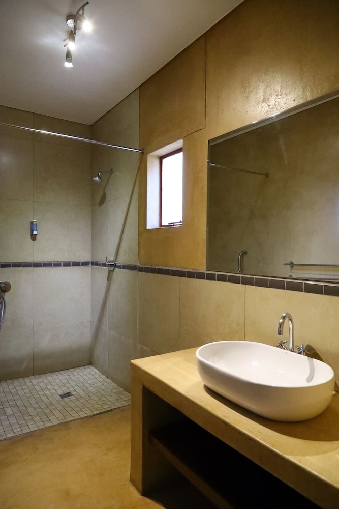 Luxury Suite photo 3